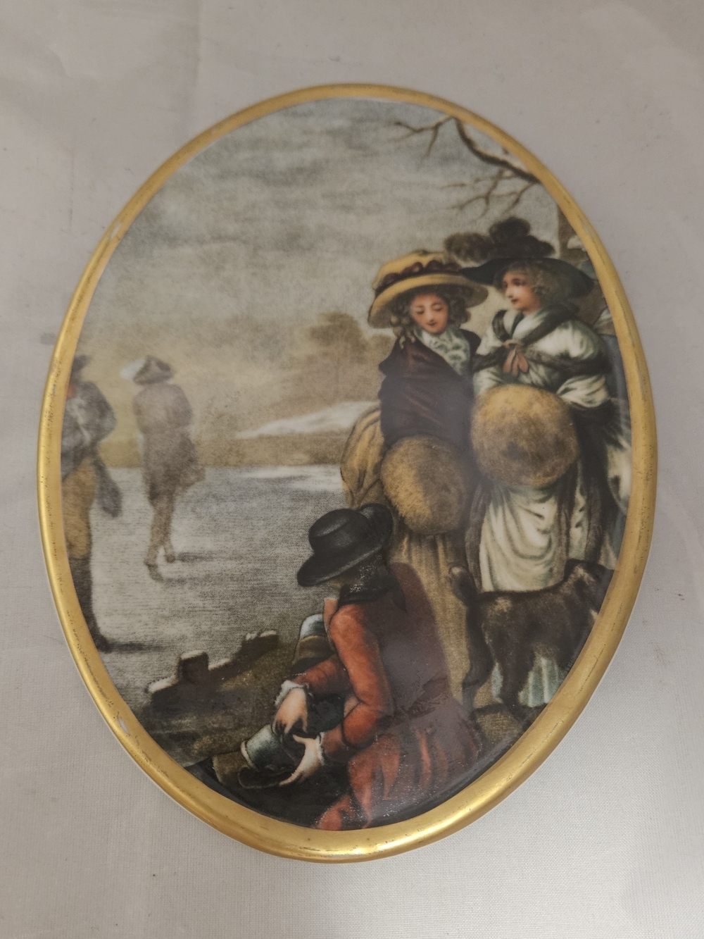 Gerold Porzellan Barvaria Vintage Oval Victorian Scene Wall Art - Gold Trim